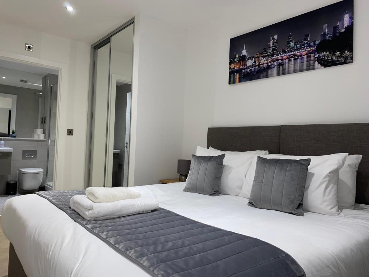 Roomotel - Broadoaks Apartments Solihull Exteriér fotografie
