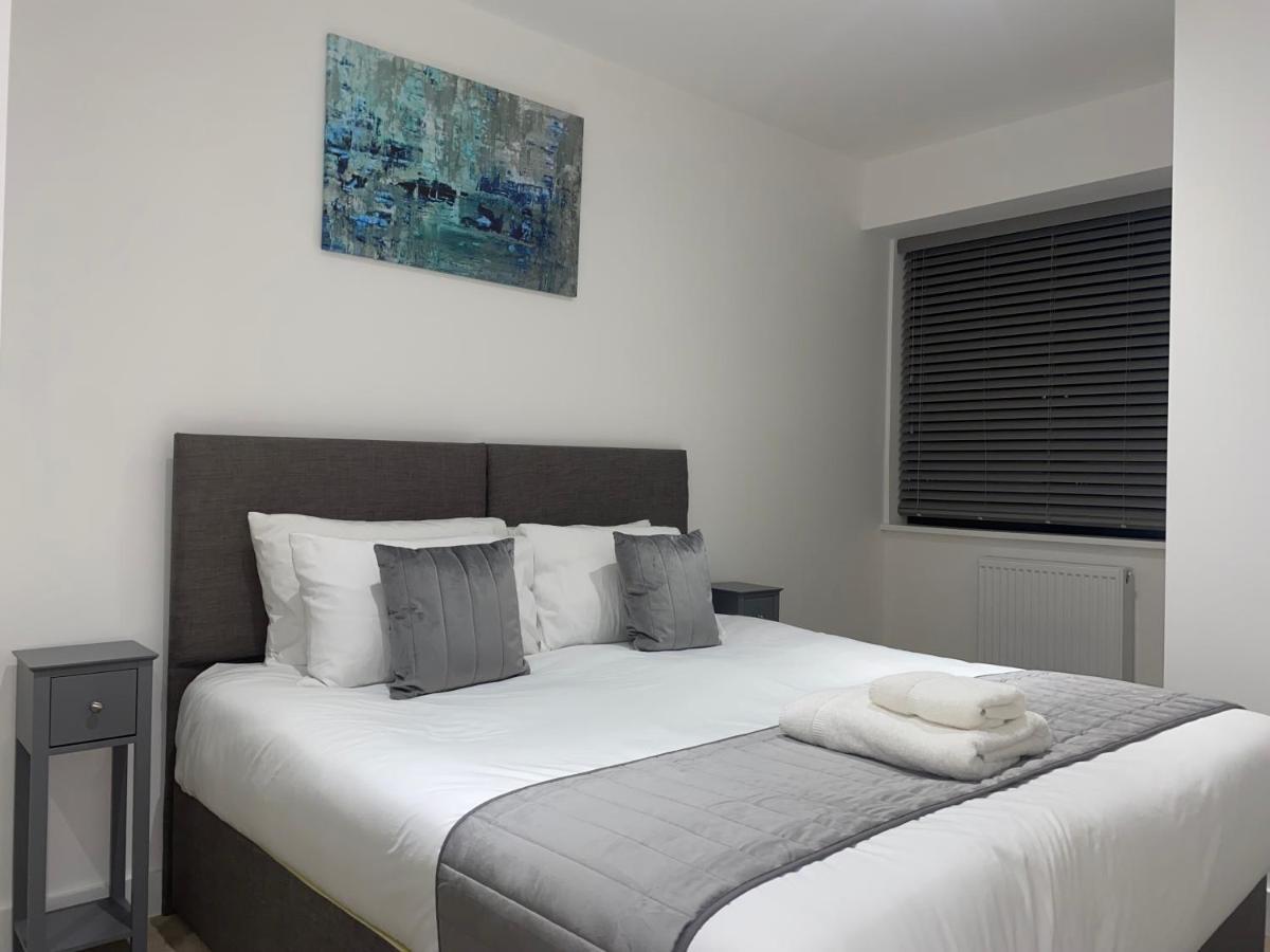 Roomotel - Broadoaks Apartments Solihull Exteriér fotografie
